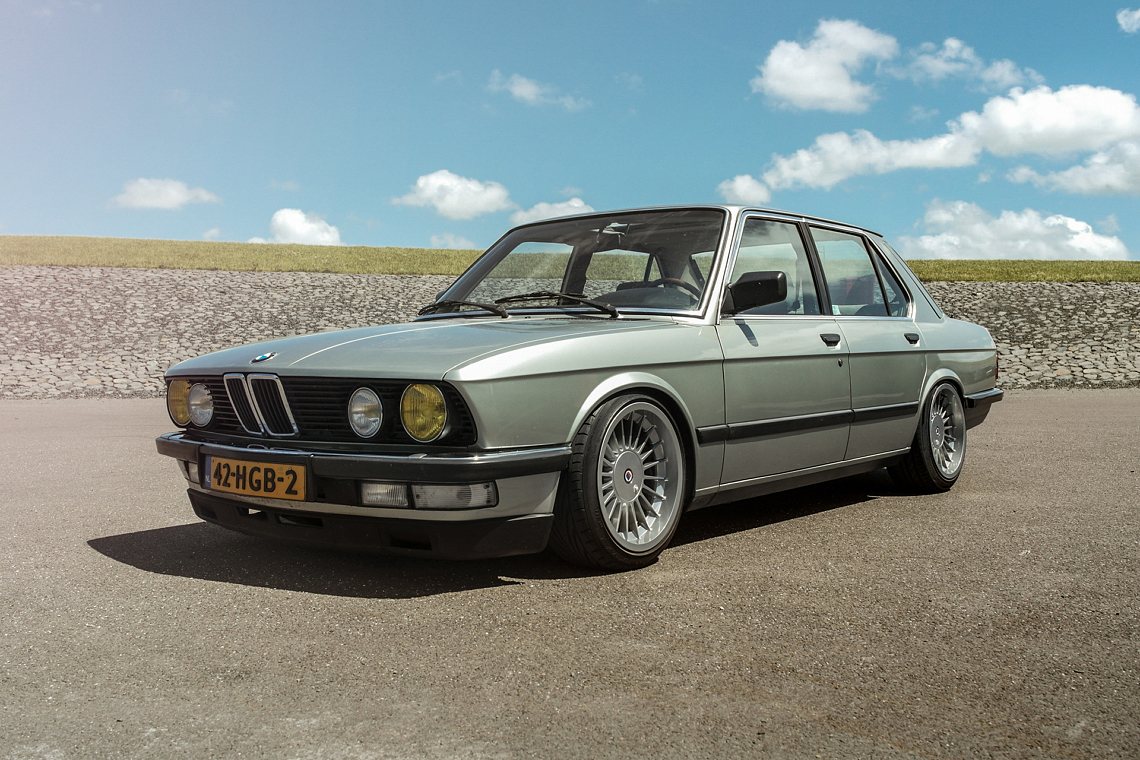 Ondergedompeld Niet meer geldig bemanning DRIVEN BY DRIVING | Michels kneiterdikke BMW E28 1984